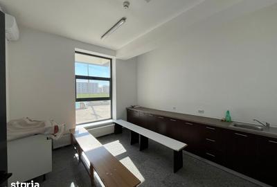 Spațiu comercial, de 650 mp, în Central - 14