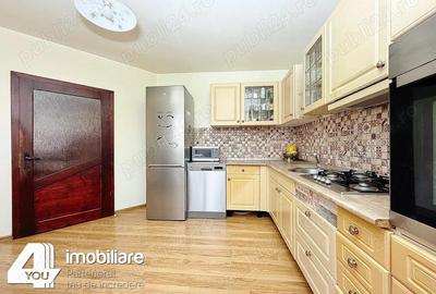 Casă cu Teren 1422 Mp în Cicir - 2