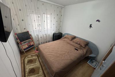 Apartament 3 camere zona Cet - 1