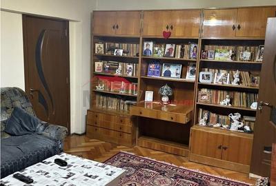 Apartament cu 4 camere în Central - 2
