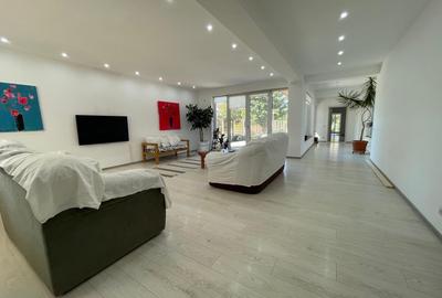 Casă cu 6 camere cu Teren 894 Mp în 1 Mai - 10