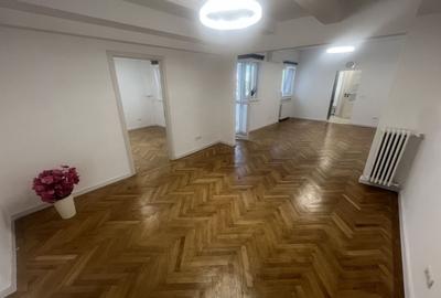 Apartament cu 4 camere semidecomandat în Unirii - 2