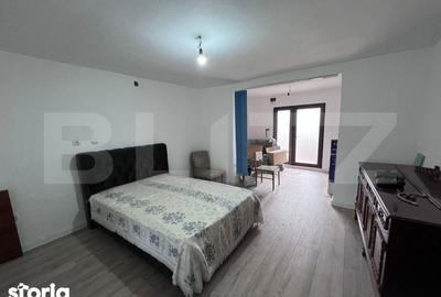 Casă cu Teren 3730 Mp în Stremț - 11