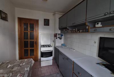 Apartament cu 2 camere decomandat în Casa de Cultură - 10