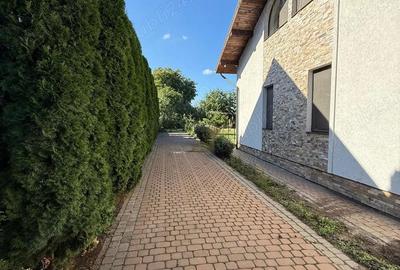 Proprietate Deosebita in Radauti . Casa de vanzare cu 1000mp2 teren direct proprietar Comision 0% - 1