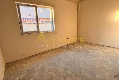 Casă cu 3 camere cu Teren 150 Mp în Central - 2