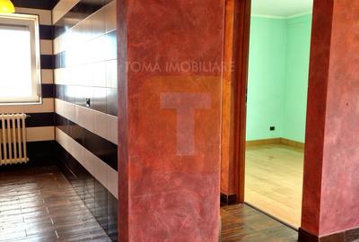 Apartament 4 camere – Mihai Viteazu, Piatra Neamț | Etaj 7/10, vedere panoramică - 2