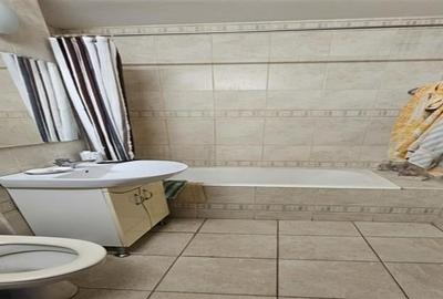 Vanzare Apartament 4 Camere Semidecomandat  Moldovita - 4