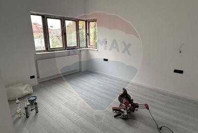 VANZARE Apartament cu 3 camere in zona Dacia - 4