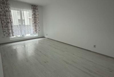 Apartament cu 2 camere decomandat în Cățelu - 4