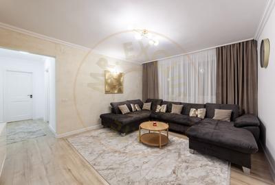 Apartament cu 3 camere semidecomandat, mobilat în Central