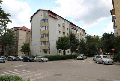 Proprietar inchiriez apartament 3 camere in zona Bucovina langa parcProprietar inchiriez apartament - 2