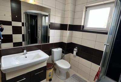 Apartament cu 2 camere semidecomandat în Central - 1