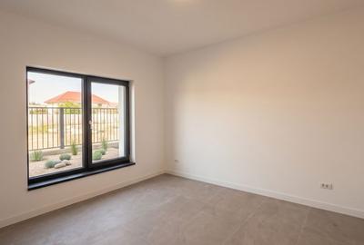 Casă cu 4 camere cu Teren 300 Mp în Central
