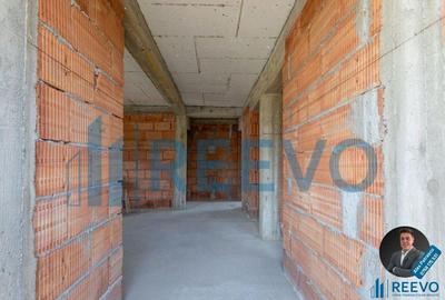 Casa la ro?u, Hemeiu? ! - 9