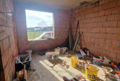 Casă cu 4 camere în Cătălina - 7