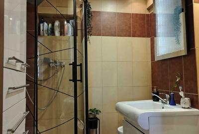 Apartament cu 3 camere decomandat în Calonda - 13