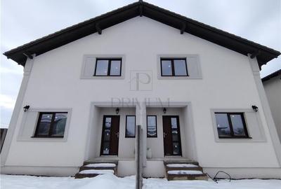 Duplex spatios la asfalt - toate utilitatile - personalizare interioara - 1