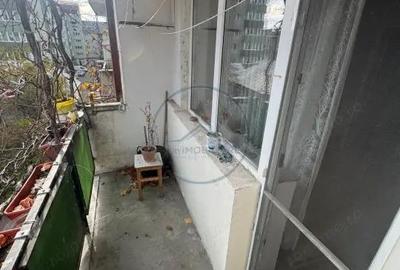 Apartament cu 4 camere decomandat în Central - 4