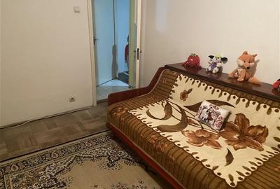 Apartament trei camere , zona Cartier Sud , 55 mp , curat - 3