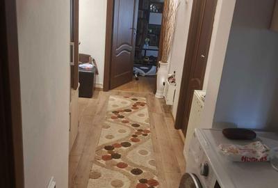 Apartament cu 3 camere decomandat în Central - 3