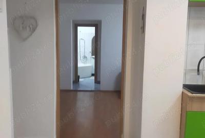 Apartament cu 3 camere semidecomandat în Tomis Nord - 2
