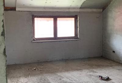 Casă cu 5 camere cu Teren 1000 Mp în Central - 9