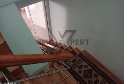 Casă cu 8 camere cu Canalizare în Mihai Viteazu - 2
