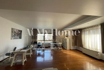 Apartament spatios si luminos cu 3 camere, nemobilat, office/rezidential
