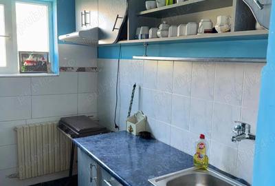 Ofer spre inchiriere apartamet 2 camere zona Crihala