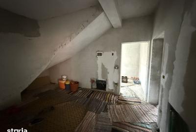 Casă cu 9 camere cu Teren 1200 Mp în Curtești - 3