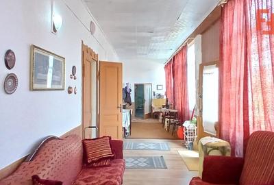 Casa individuala cu 3 camere si teren de 900 mp - Satchinez - 1