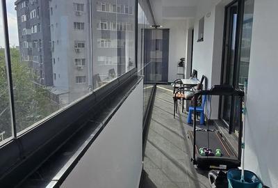 Apartament cu 4 camere decomandat în Vest