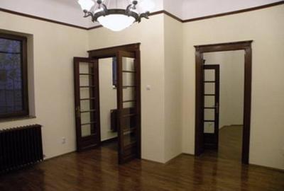 Apartament superb, 4 camere, in vila, central