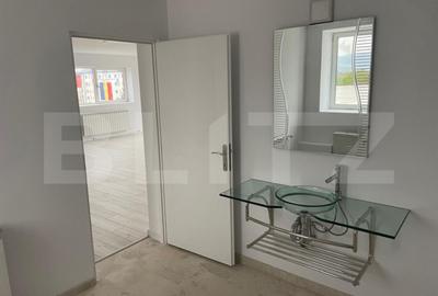 Spațiu comercial, de 600 mp, în Central - 2