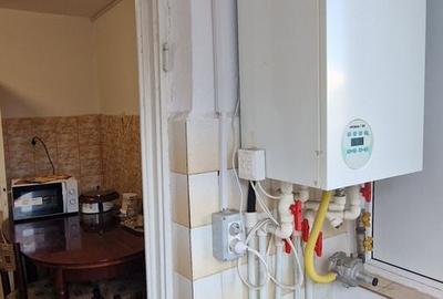 Doua camere decomandate, etajul 1. - 7