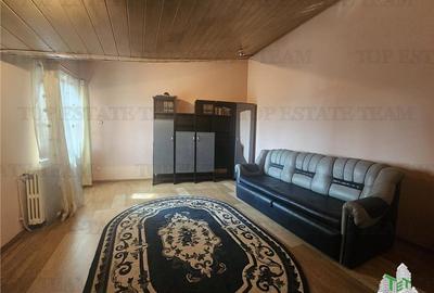 Casă individuală cu 7 camere cu Canalizare în Km 4-5 - 9