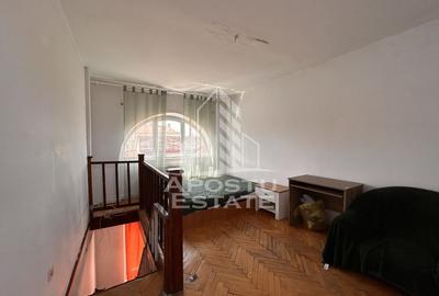 Apartament cu 4 camere decomandat, mobilat în P-ța Unirii - 6