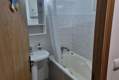 Garsonieră decomandată în Central - 2