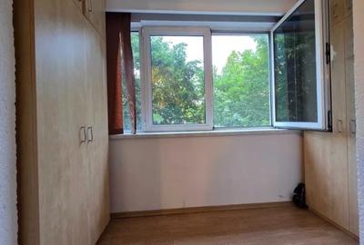 Apartament cu 3 camere semidecomandat în Berceni - 5