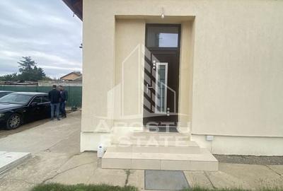 Casa în Dumbrăvița cu teren de 3039 mp și Front Stradal de 40 ml - 12