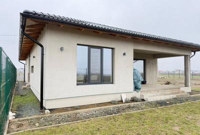 Casă cu 4 camere în Zimandcuz - 1