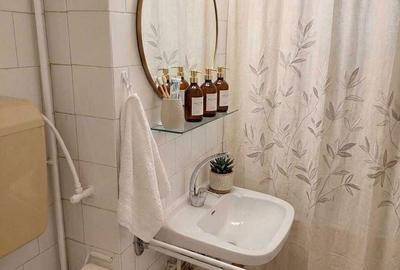 Apartament cu 4 camere decomandat, mobilat în Central - 1