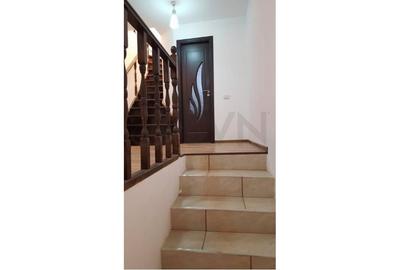 Casă individuală cu 5 camere cu Canalizare în Banu Manta - 4