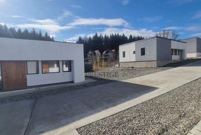 Casă individuală cu 3 camere cu Canalizare în Central - 14