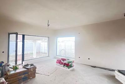 Casă cu 4 camere în Dârvari - 1