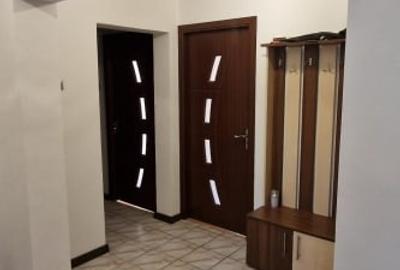 Apartament 4 camere, Tractorul, decomandat, etaj 1 - 9