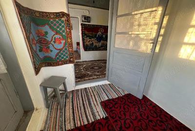 Casă cu 3 camere cu Teren 1400 Mp în Vâlcele - 2