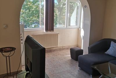 Inchiriez ap. 3 cam. Podgoria, etj 2 pre? 350 - 3