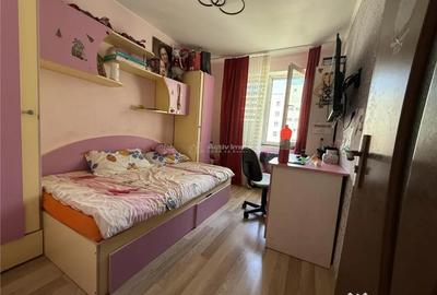 Apartament cu 3 camere decomandat în Sălăjan - 7
